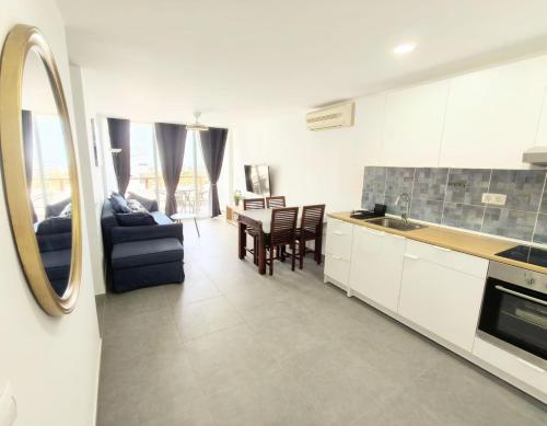 Acogedor Octavo Hábitat by CASAS COCODRILO