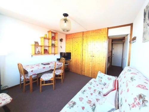 Appartement cosy à La Plagne avec balcon panoramique et accès pistes