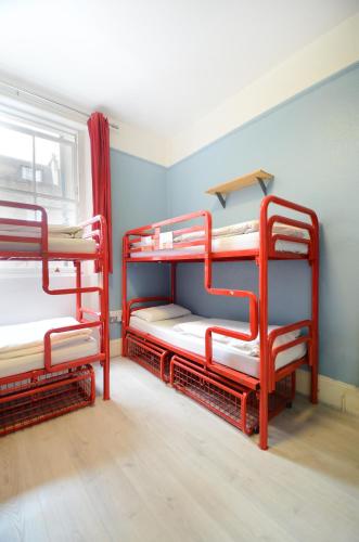Bed in 6-Bed Female Dormitory Room (18–40 years)