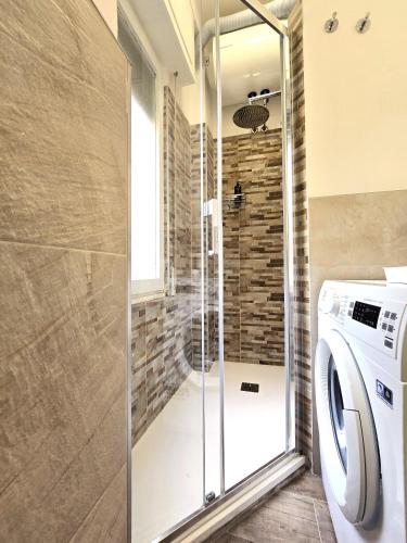 YR Apartments - Loreto - Walk to Metro & Shops