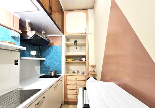YR Apartments - Loreto - Walk to Metro & Shops