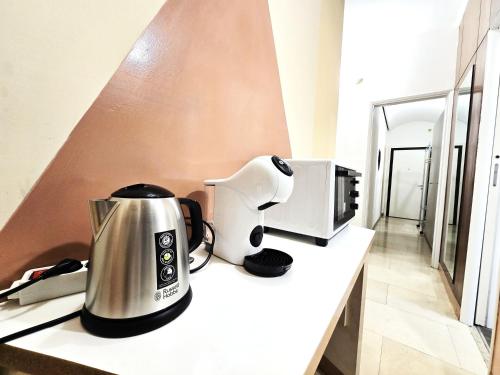 YR Apartments - Loreto - Walk to Metro & Shops