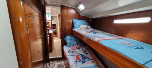 Sailing Edisa Rhodes Adventures