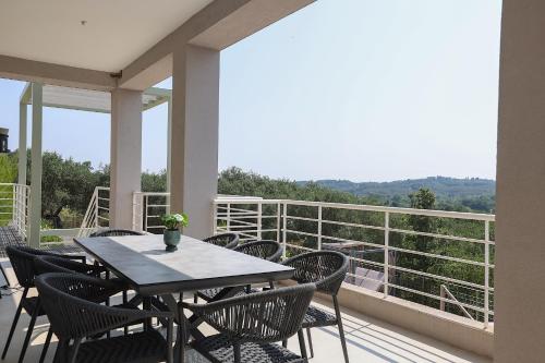 Balkón nebo terasa v ubytování J&J Villa