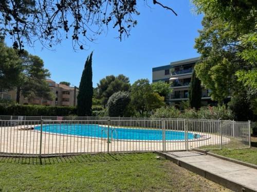 Cosy T3 - Jardin - Parking - Piscine - Maconciergerie34