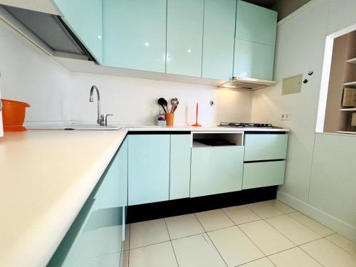 Η κουζίνα ή μικρή κουζίνα στο Luxury Penthouse Belvedere Suite - Ospedaletti