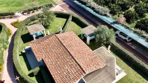 an overhead view of a house with a roof at Ville d'Ogliastra 2 - Marina Suites in Cardedu