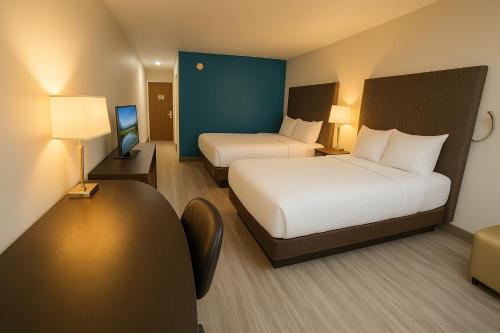 Clarion Inn Idaho Falls Riverfrontにあるベッド
