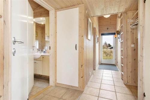 Ένα μπάνιο στο TV1062-Bindslev-Hogevej-2