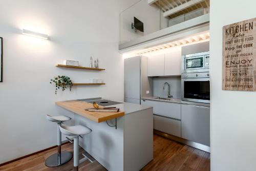 StayEasy Bernina - Design Loft, metro and free parking