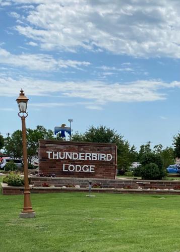 Φωτογραφία από το άλμπουμ του Thunderbird Lodge, Norman, OK σε Norman