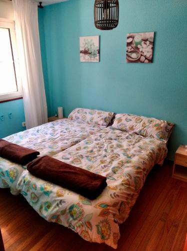 Кровать или кровати в номере Ajo surf house