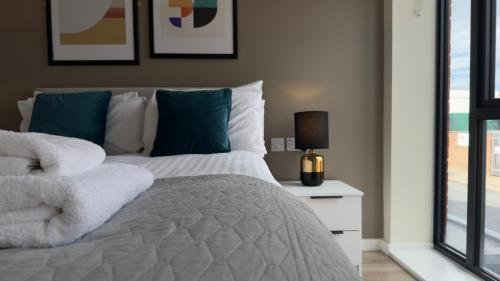 Richmond Row Apartments - Free On-Site Parking, WiFi & EV photo 179