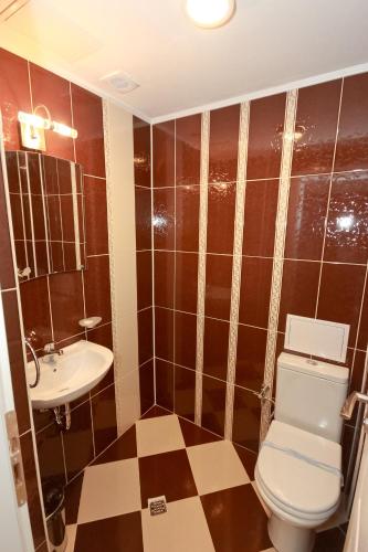 Bilik mandi di Kolhida Complex