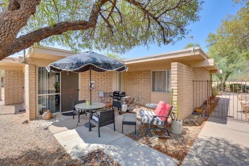 Fotografie z fotogalerie ubytování Pool and Hot Tub Access! Chic Condo in Scottsdale v destinaci Currys Corner
