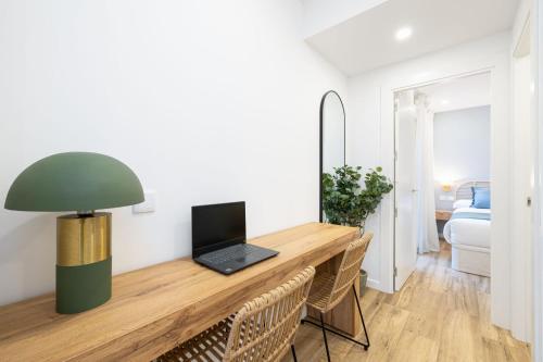 Bright renovated -Terrace -1Bedroom 1Bath
