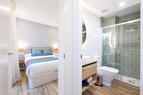 Bright renovated -Terrace -1Bedroom 1Bath