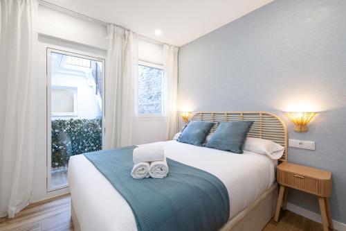 Bright renovated -Terrace -1Bedroom 1Bath