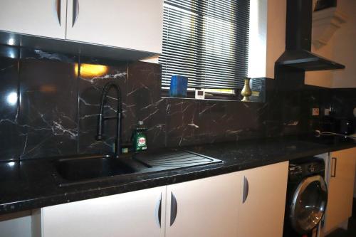 Køkken eller tekøkken på The Church T