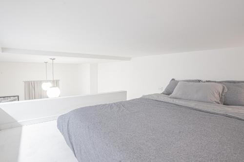 Ένα ή περισσότερα κρεβάτια σε δωμάτιο στο Charming Stay Near Williamsburg in Brooklyn