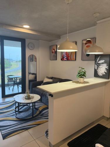 Kuchyň nebo kuchyňský kout v ubytování Sibaya's New Horizon Apartment in Coral Point