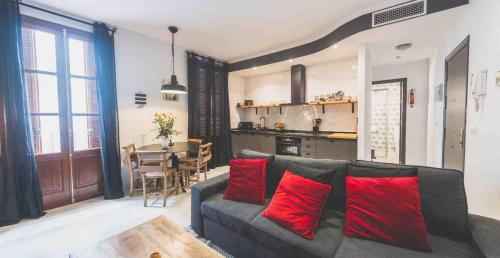 Licensed Boho Chic Apt by Mercado de Triana