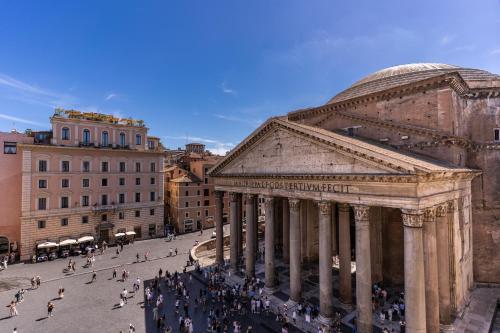 AGH Pantheon