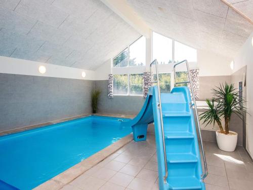 Swimmingpoolen hos eller tæt på Luxury Pool Retreat in Blavand - By Traum Ferienwohnungen