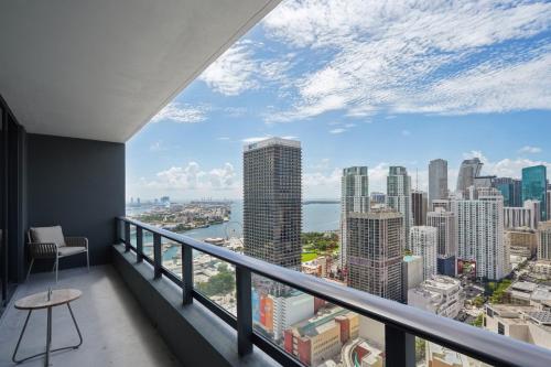 NEW Luxury Bay View Downtown 1 Bedroom photo 8