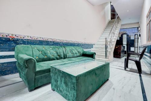 Posezení v ubytování HOTEL O MAYUR