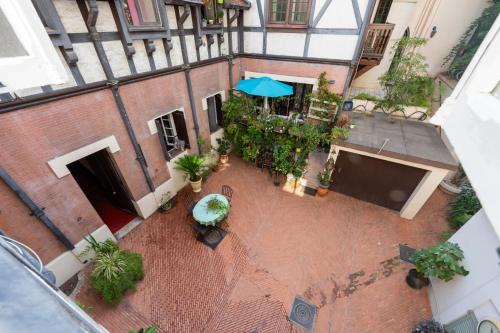 Cozy 2-Br Apartment 1 min from the Beaches