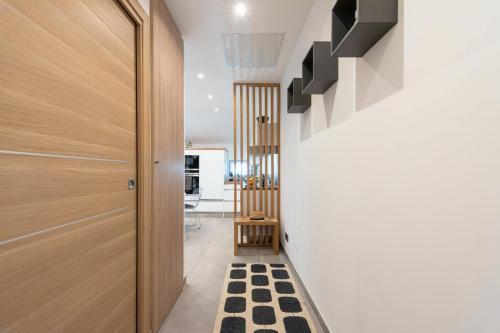 Cozy 2-Br Apartment 1 min from the Beaches