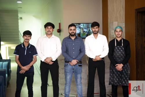 Επισκέπτες που μένουν στο Graceland House F8