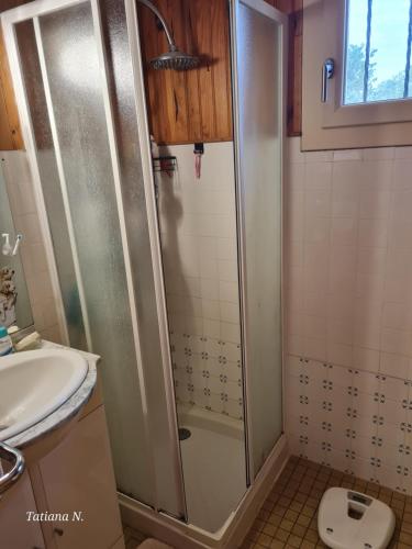Ένα μπάνιο στο Chambre privé inclu chez l'habitant
