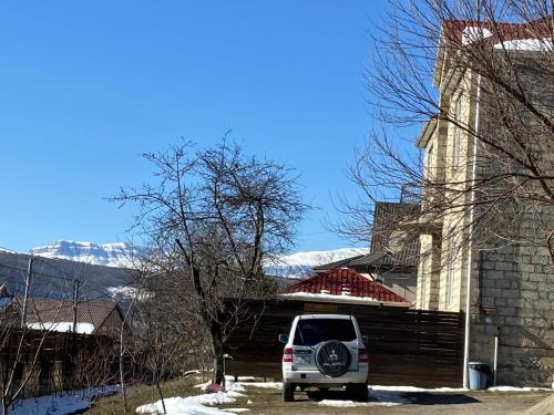 Vista general d'una muntanya o vistes d'una muntanya des de la casa o xalet