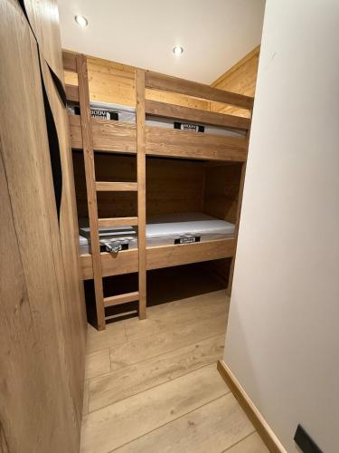 Val Thorens Lauzieres 4 people