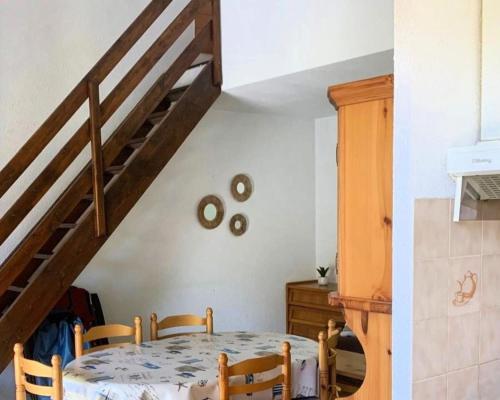Beautiful house for 5 with swimming pool