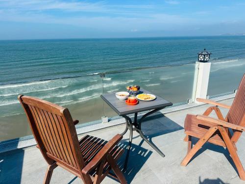 Peisaj natural din apropierea acestui hotel