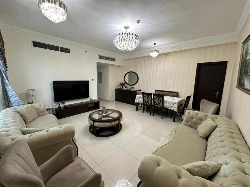 Big flat 3 bedrooms, in floor 15 full service