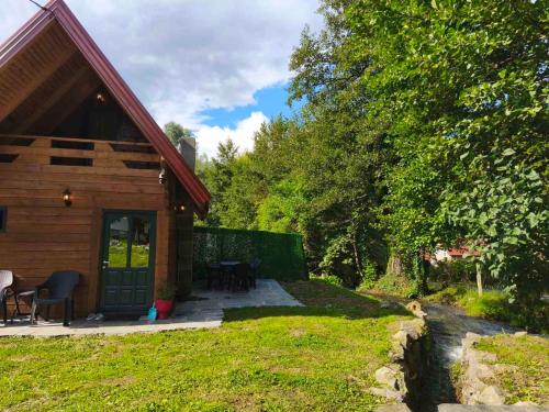 Taman di luar Janjske Otoke Brvnara Tiho Ognjiste