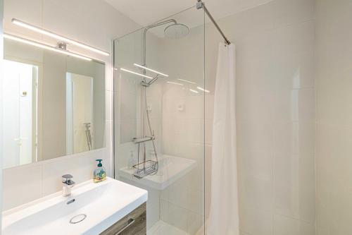 Charming flat with sea view - 1BR - 2P - Cannes