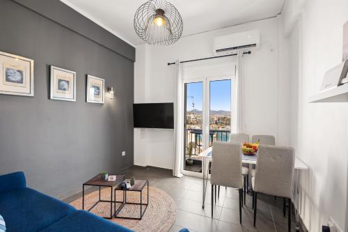 2BR Penthouse with Terrace & Sea View