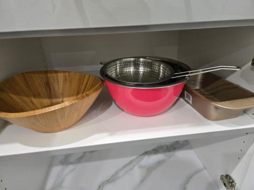 Φωτογραφία από το άλμπουμ του Cozy Basement Suite, SW Calgary στο Κάλγκαρι