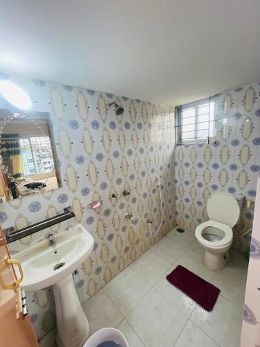 Un baño de Gulshan Guest House