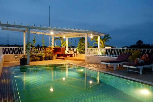 Day Sunrise Boutique Hotel