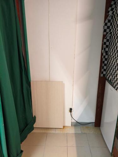 Book station