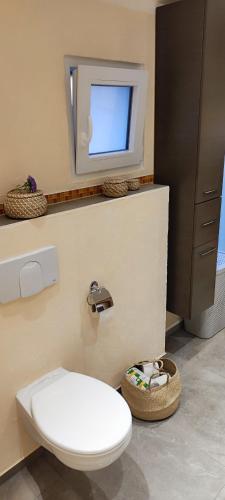 Bilik mandi di Ferienhaus Hexenhäuschen