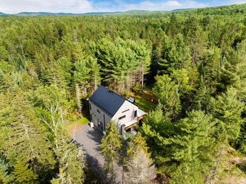 Gallery image of Le chalet ALTO - Nature & Détente in Saint-Alexis-des-Monts