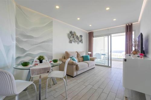 Ocean Garden 2BR Apartment Heated Pool & Parking Costa Adeje by Aqua Vista Tenerife