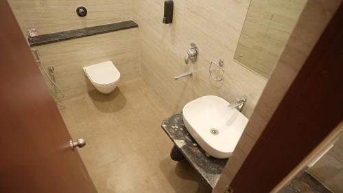 Et badeværelse på Hotel Gupta Garden